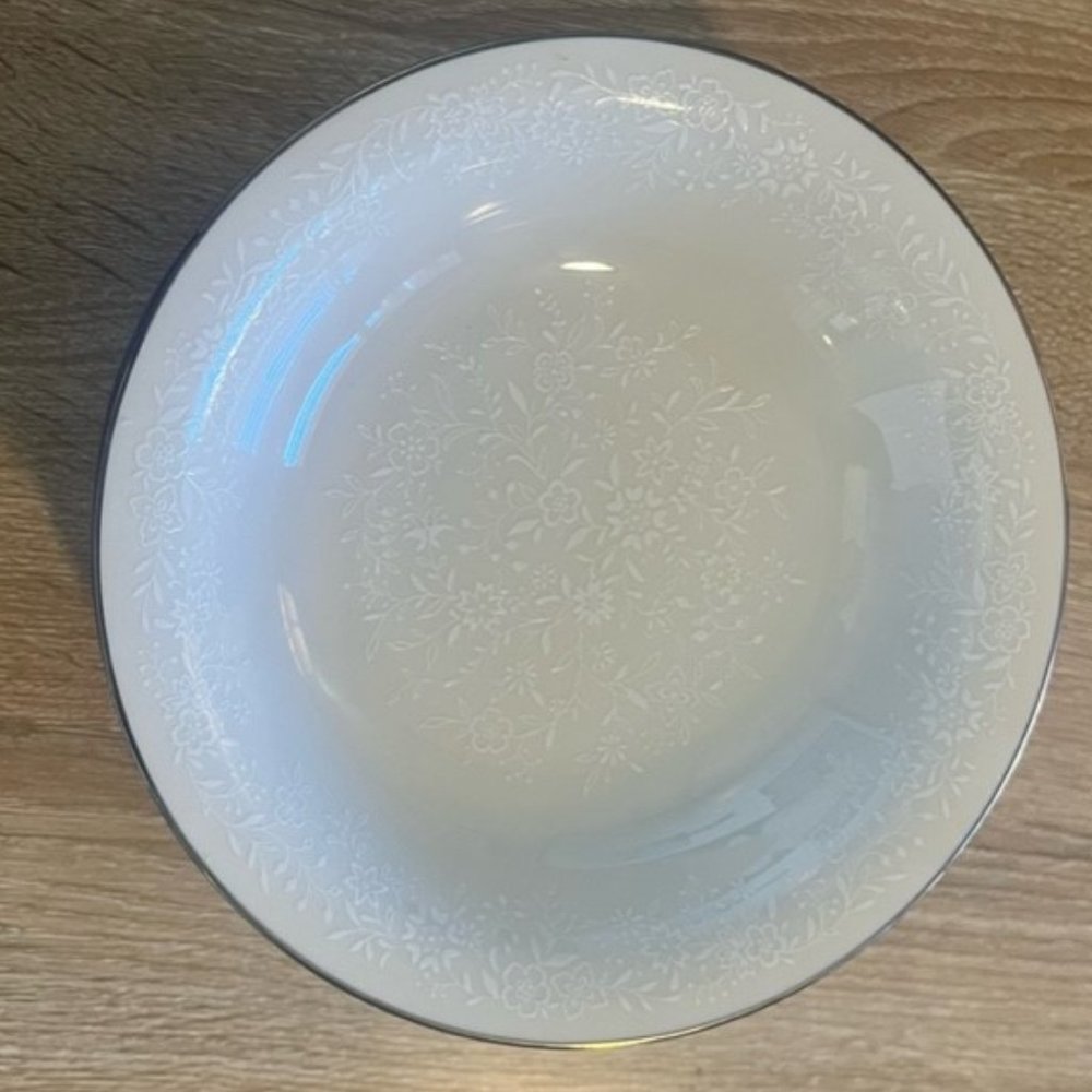 6 NORITAKE Lorelei Soup Bowls, 7-1/2” Ivory China White leaves flowers Japan